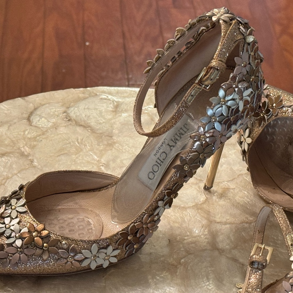 Jimmy Choo NWOT Lorelei Limited Edition Gold-Leather Flowers-Swarovski D’Orsay - Picture 14 of 16